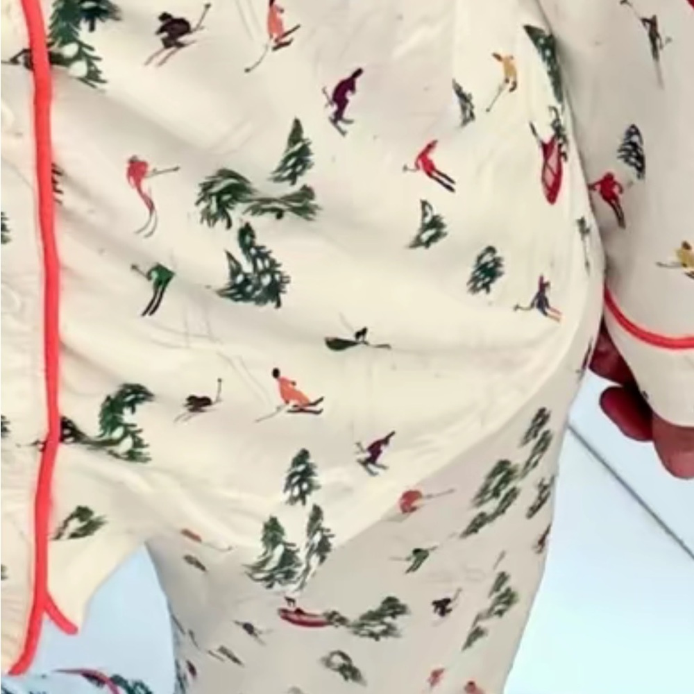 Jordann Pajama Set with Ski Print and Red Trim. XL. NEW. WIDE LEG PANT L/S Top - Picture 4 of 5